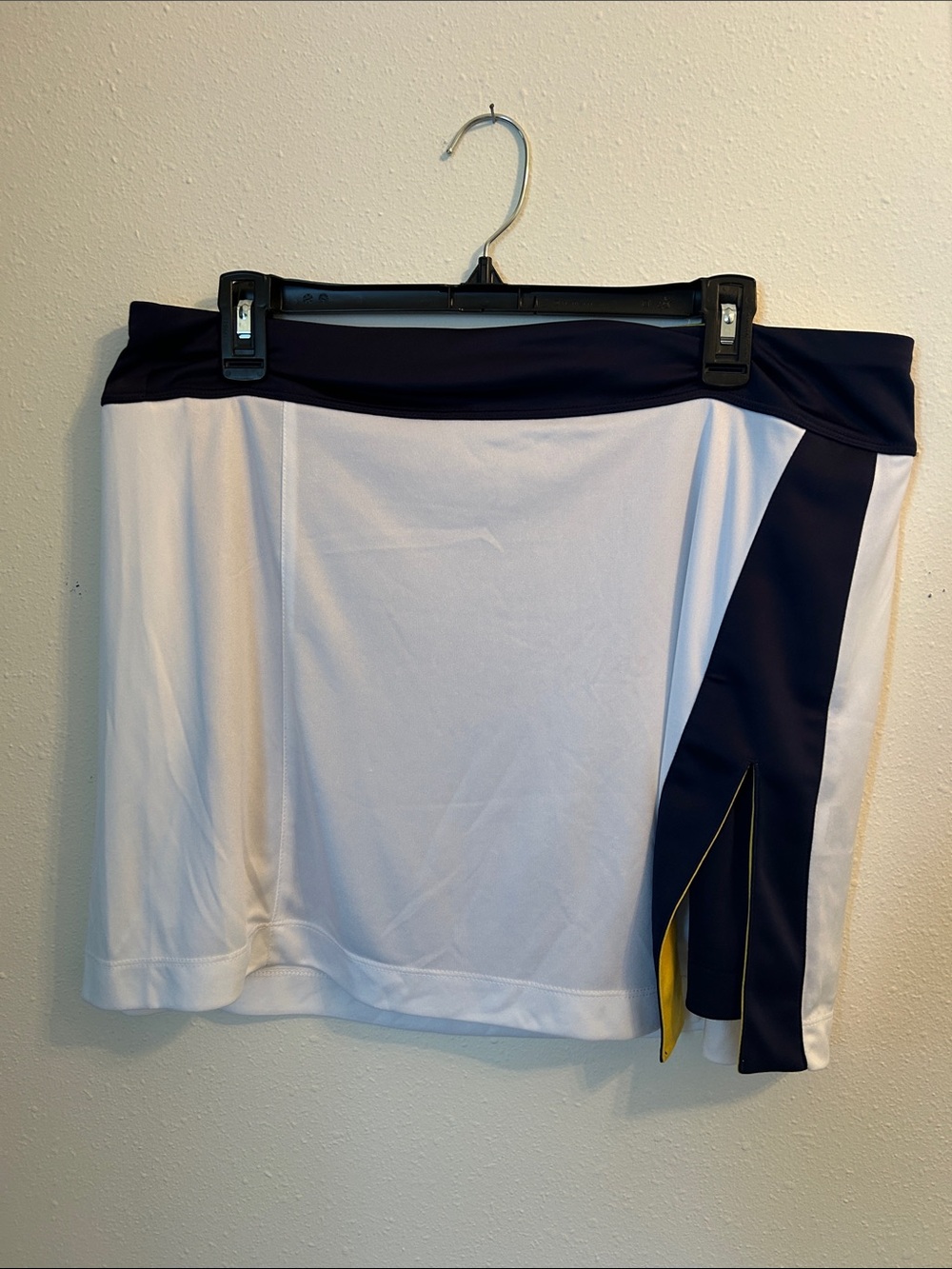 PGA Tour White Navy Yellow Womens Golf Skort